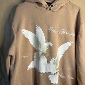 Boohoo Tan Dove Graphic Hoodie
